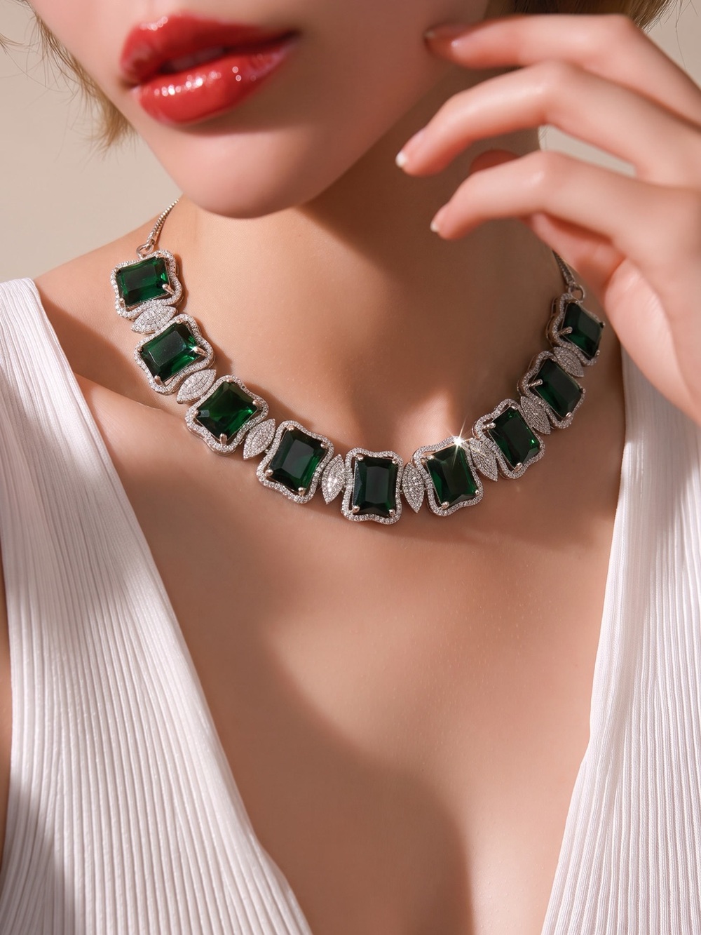 Emerald Green Statement Necklace - Luxury Women’s Jewelry